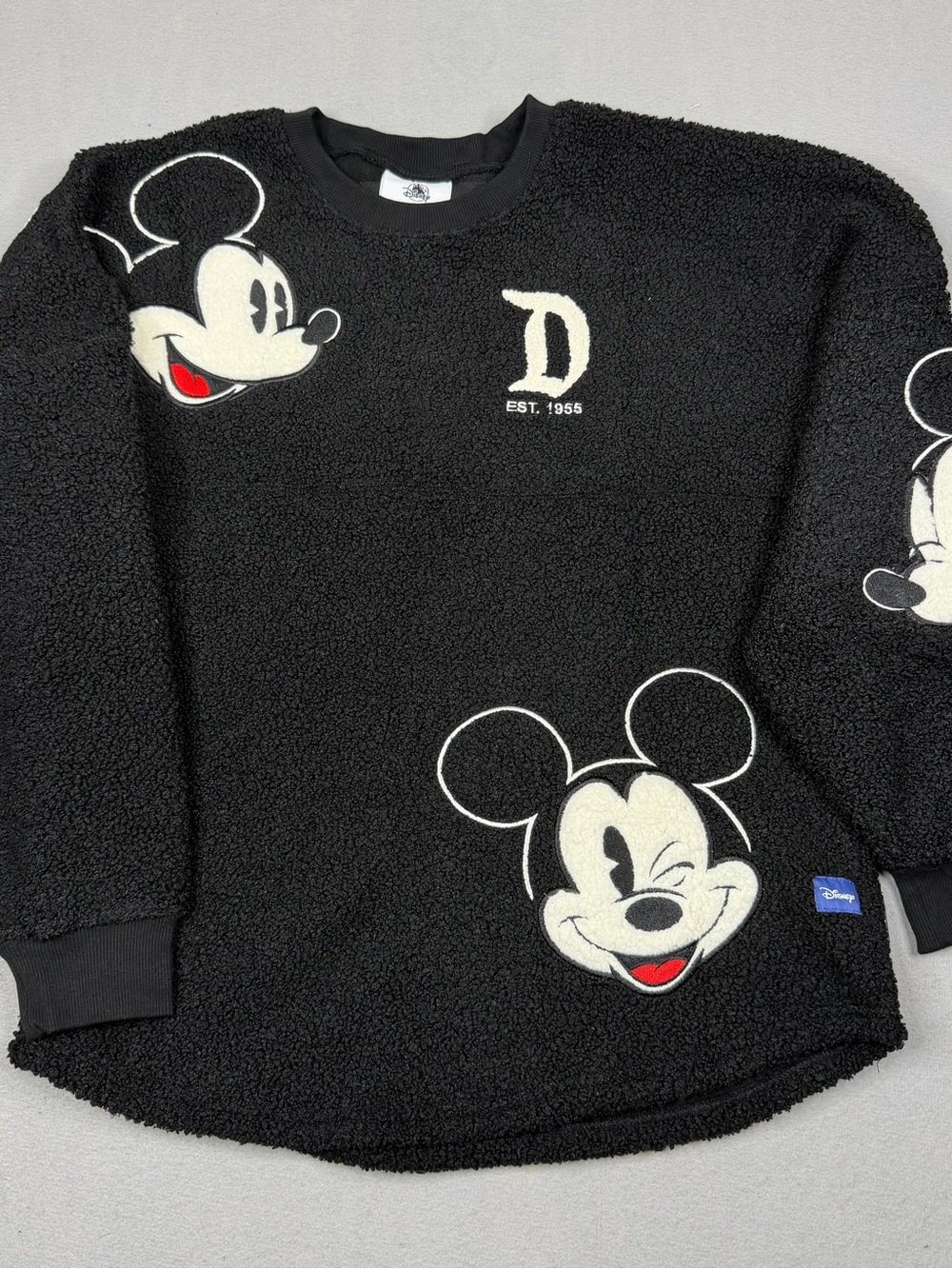Disneyland Resort Mickey Sherpa Spirit Jersey NWT Small